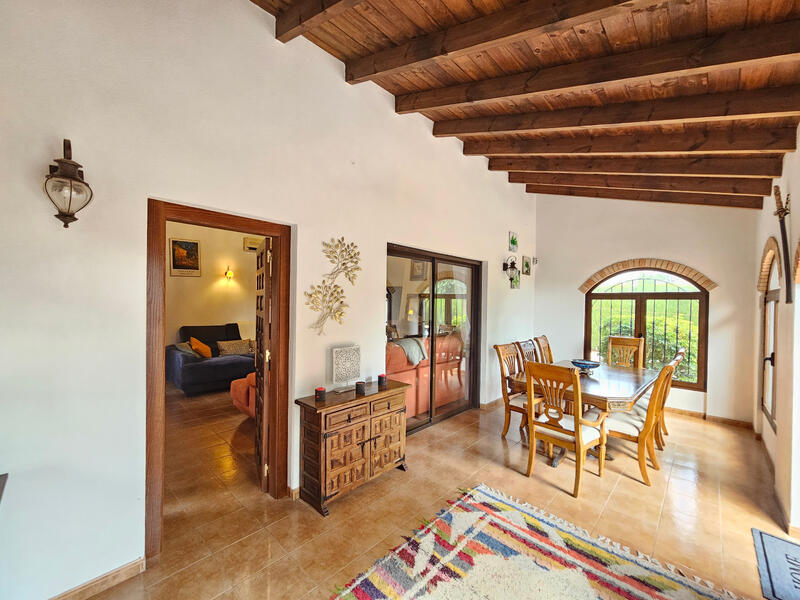 4 bedroom Villa for sale