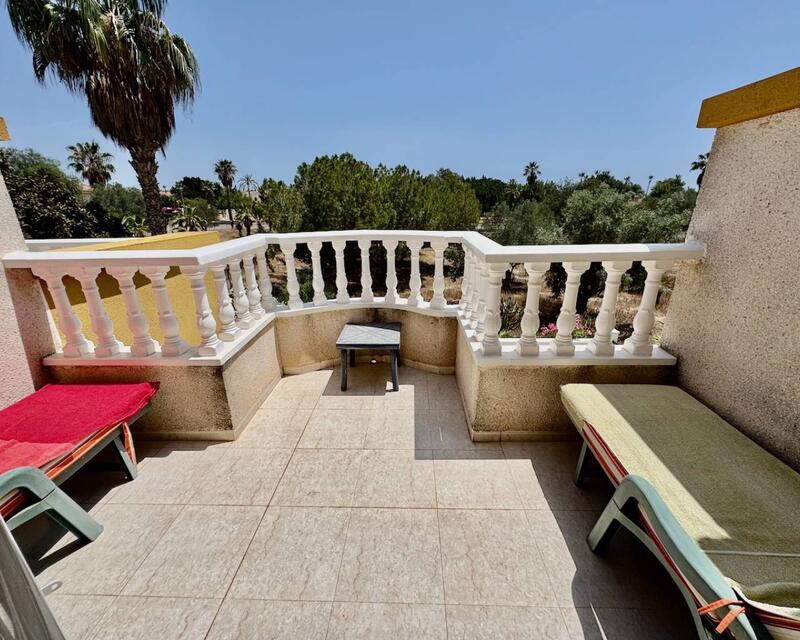 2 bedroom Townhouse for sale