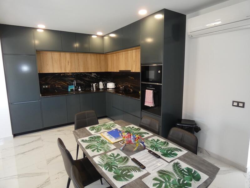 4 bedroom Villa for sale