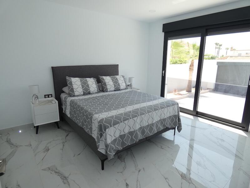 4 bedroom Villa for sale
