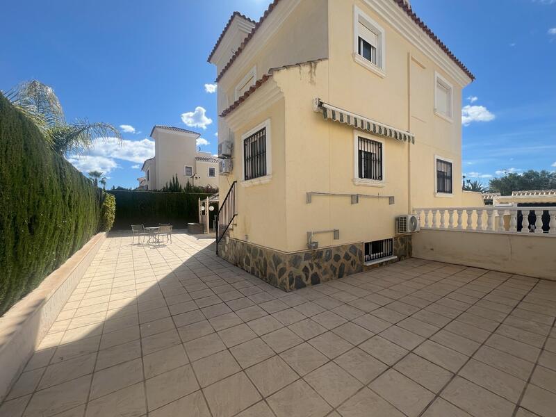 4 soveværelse Villa til salg