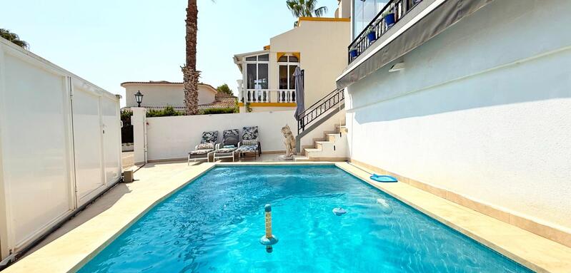 2 bedroom Villa for sale