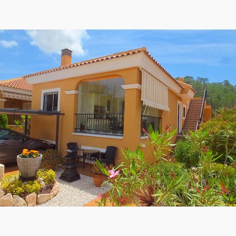 Villa til salgs i La Romana, Alicante