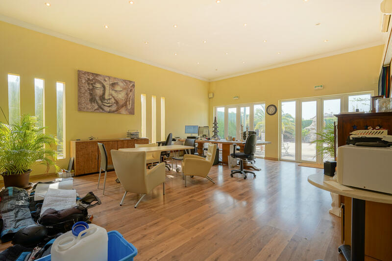 4 bedroom Villa for sale