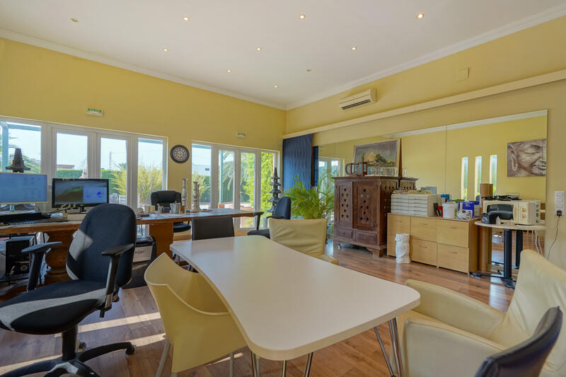 4 bedroom Villa for sale