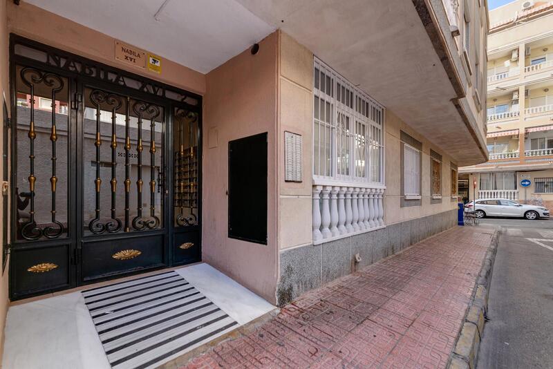 1 bedroom Apartment for sale