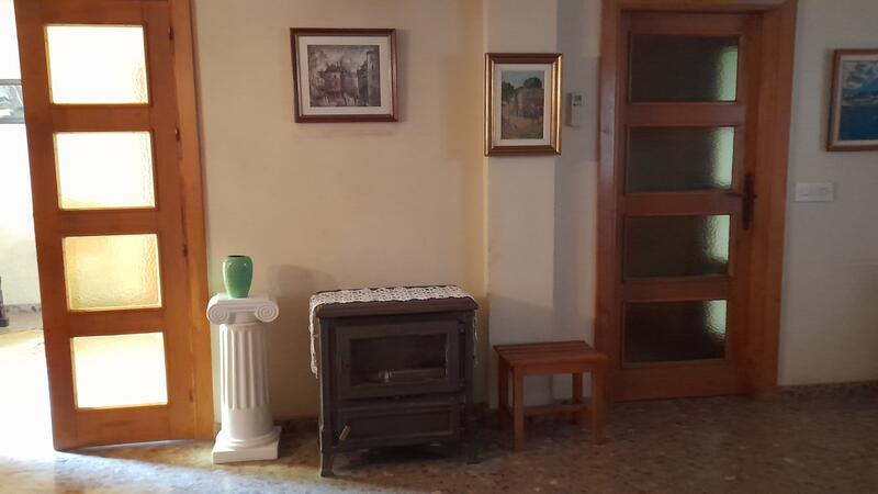 5 bedroom Apartment for sale