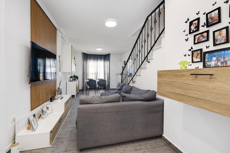 3 bedroom Townhouse for sale