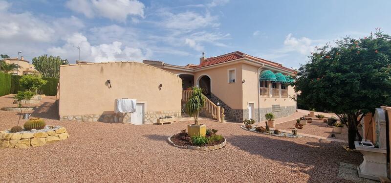 Villa til salg i Ciudad Quesada, Alicante