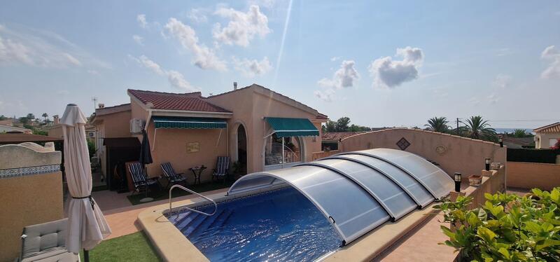 3 bedroom Villa for sale