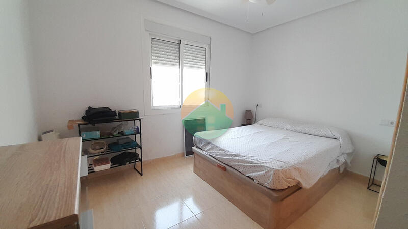 2 Schlafzimmer Stadthaus zu verkaufen