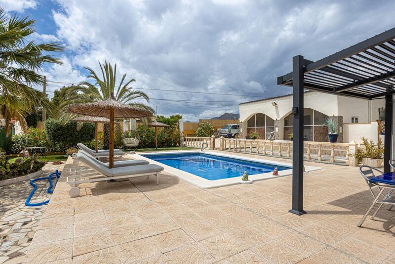 5 Cuarto Villa en venta