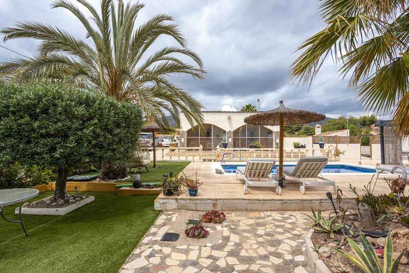 5 Cuarto Villa en venta