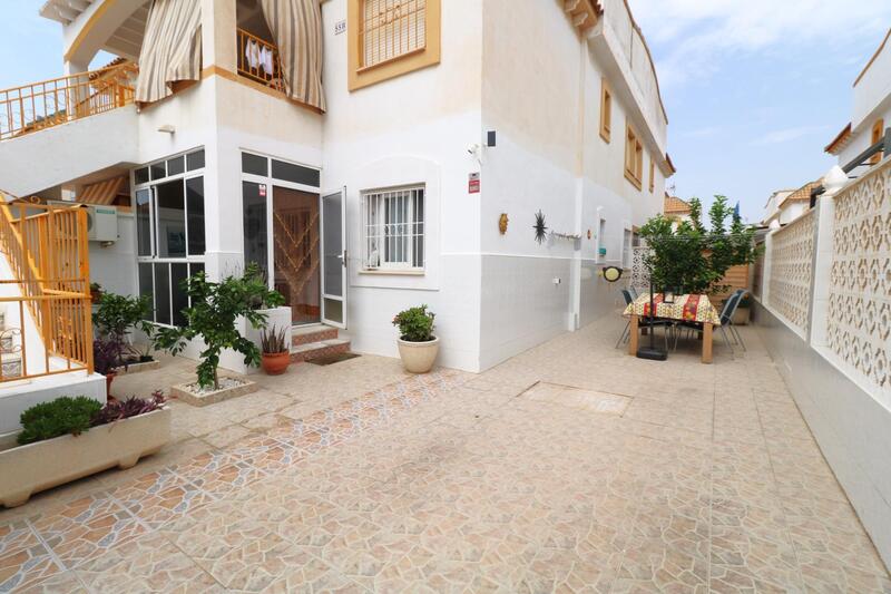 Villa for sale in Torrevieja, Alicante