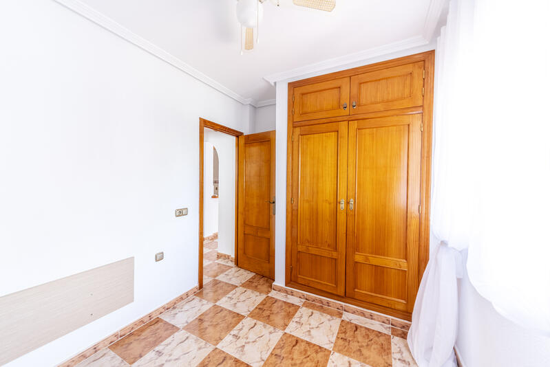 2 спальная комната вилла продается