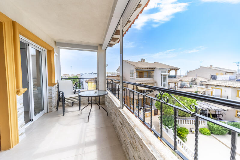 Villa for sale in Torrevieja, Alicante