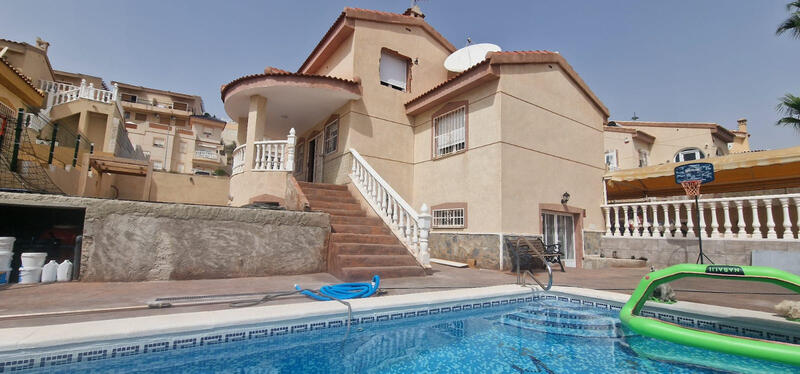 Villa for sale in Ciudad Quesada, Alicante