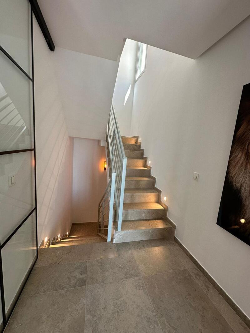 4 Cuarto Villa en venta