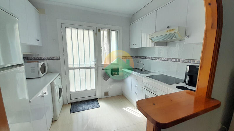 2 slaapkamer Gezinswoning Te koop