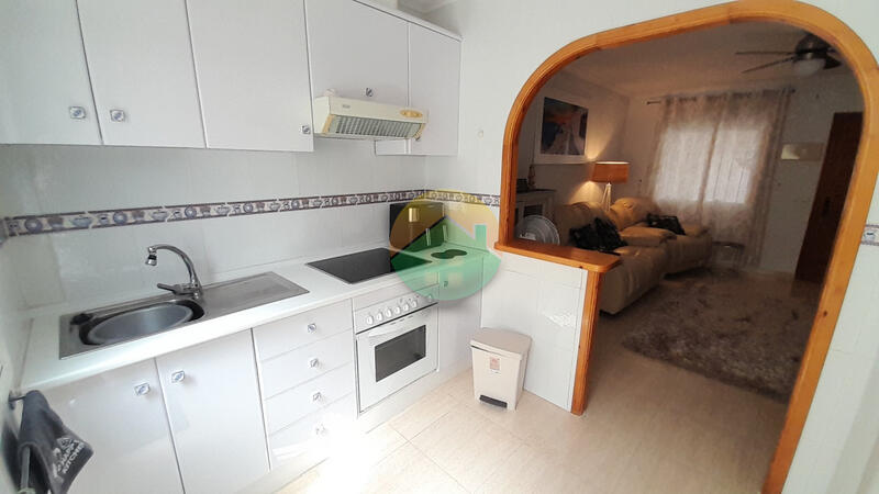 2 slaapkamer Gezinswoning Te koop