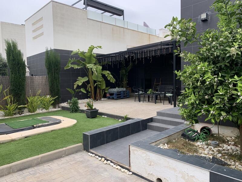 2 bedroom Villa for sale