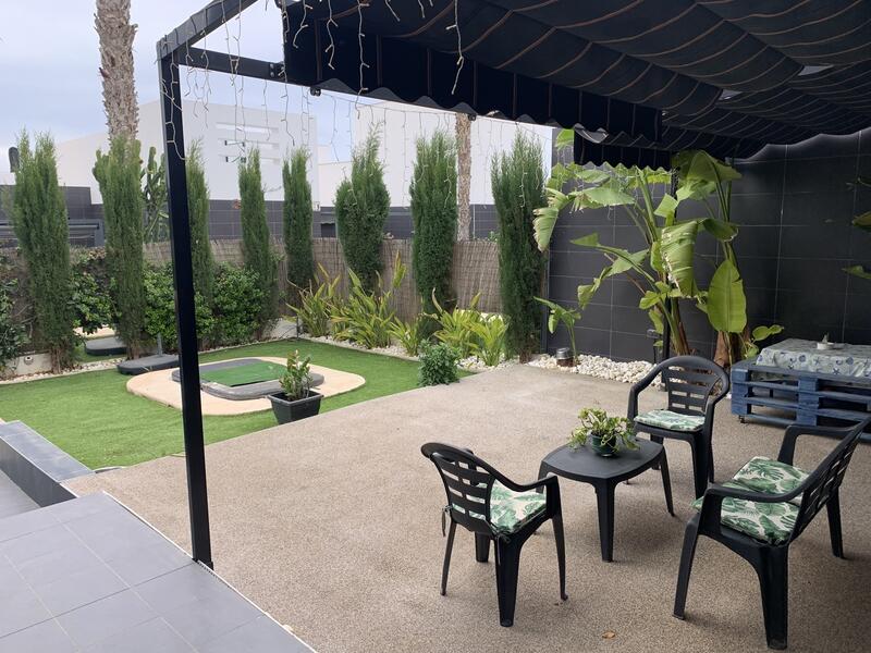 2 bedroom Villa for sale