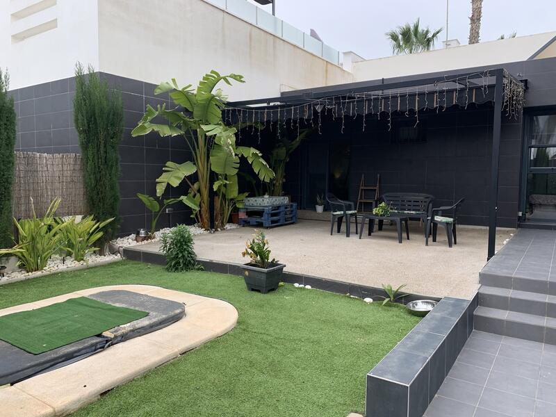 2 bedroom Villa for sale