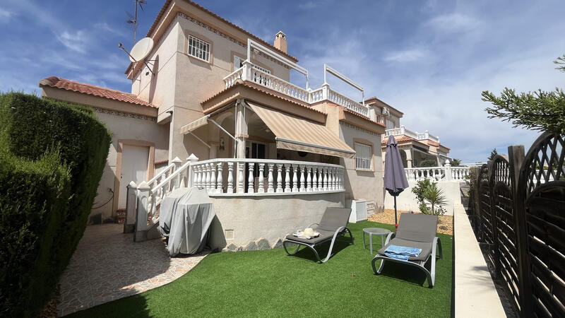 Villa à vendre dans Algorfa, Alicante
