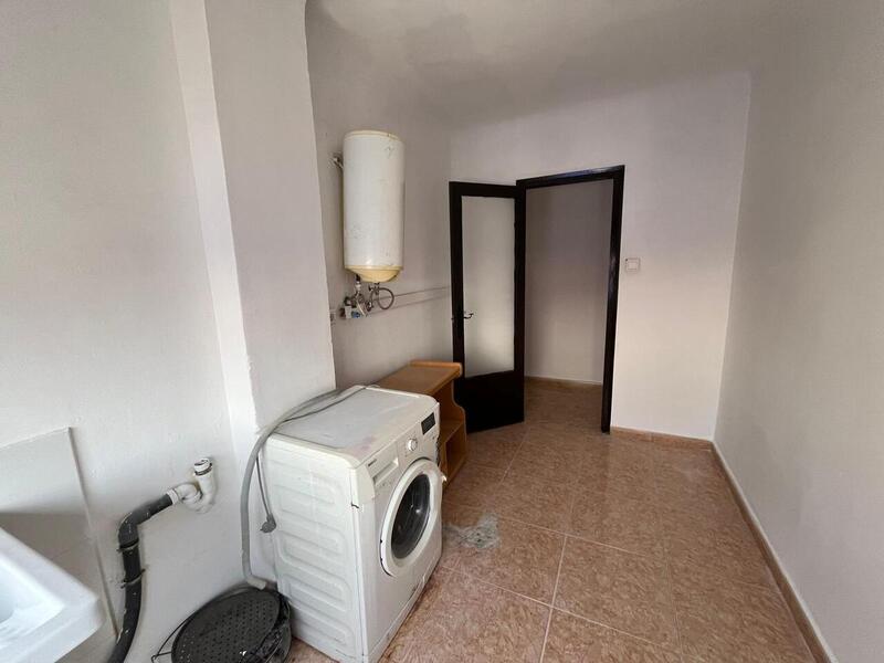 3 bedroom Apartment for sale