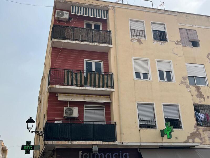 3 bedroom Apartment for sale
