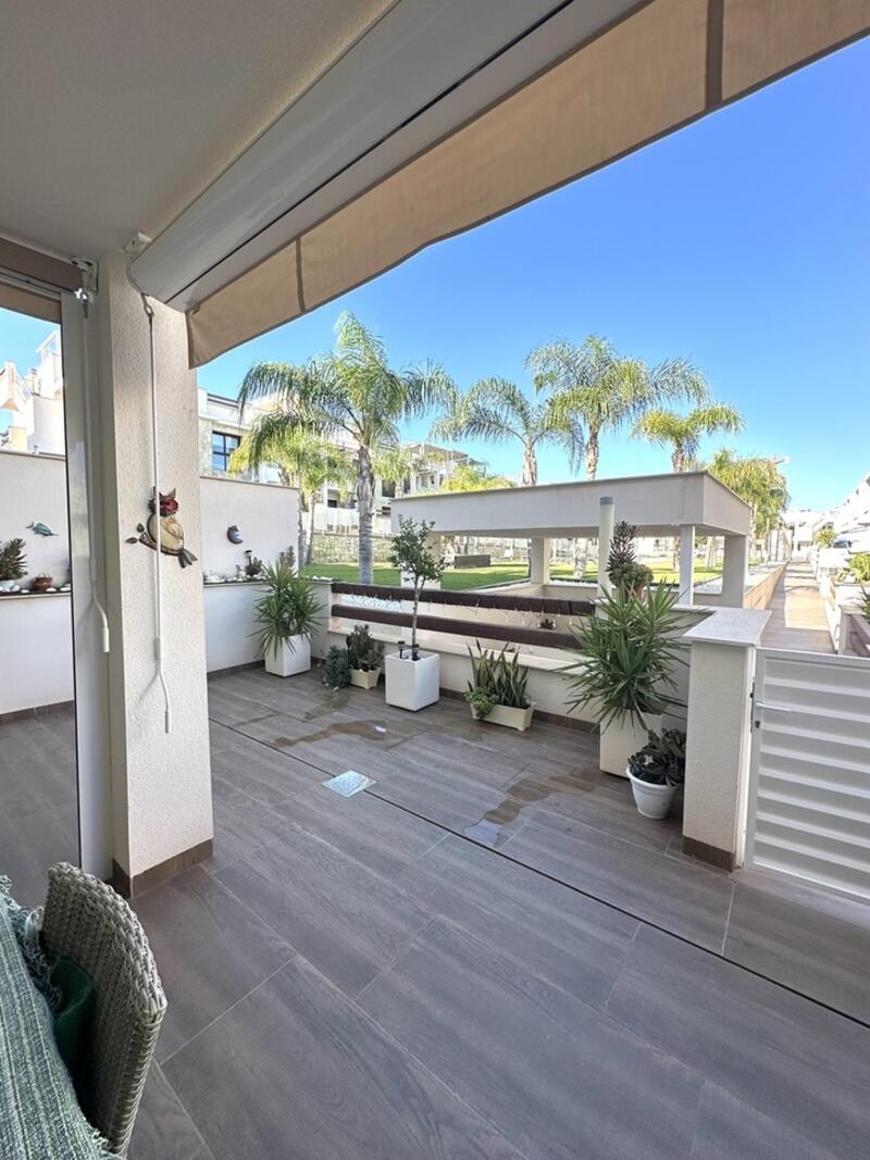Villa à vendre dans Torrevieja, Alicante
