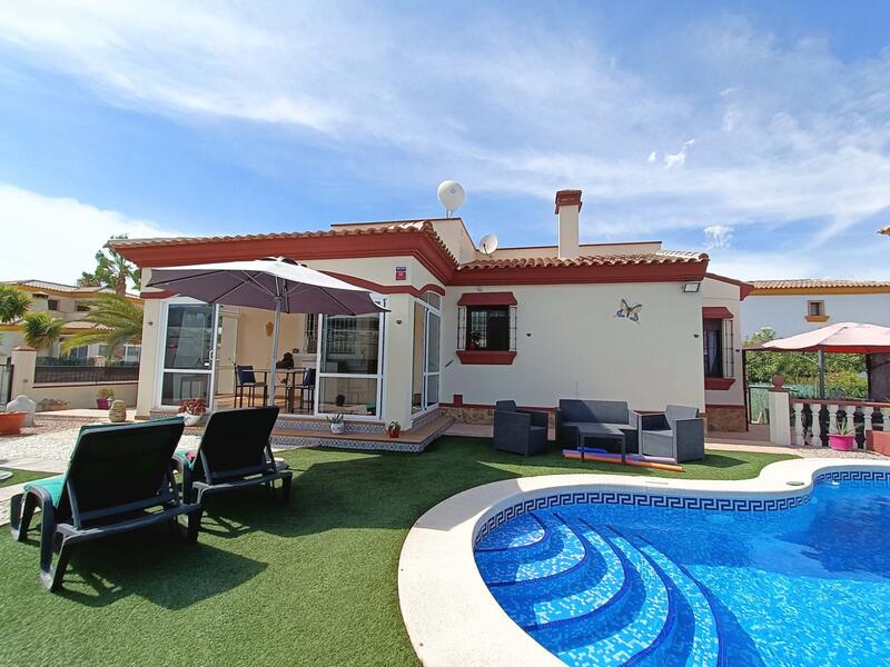 3 Cuarto Villa en venta