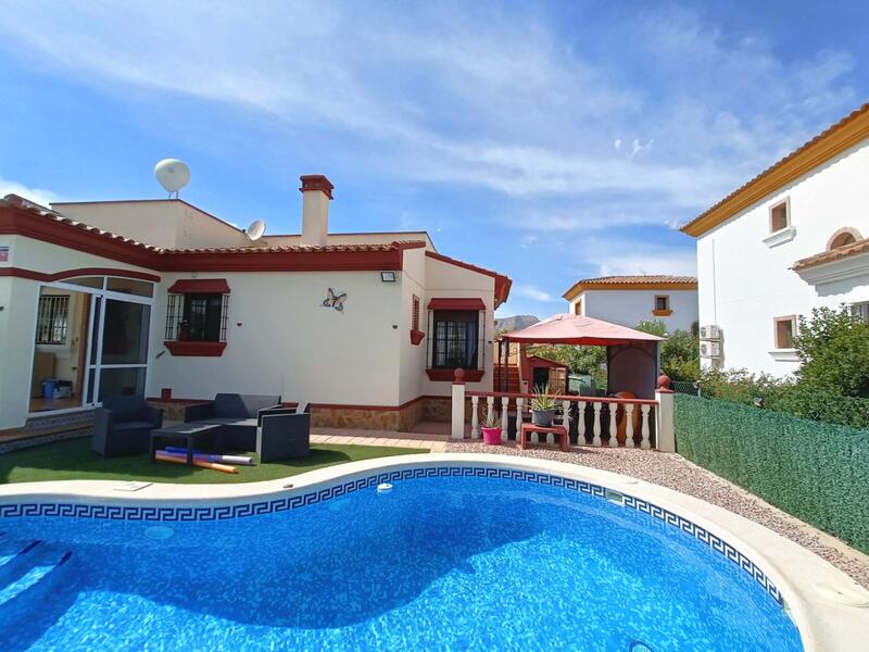 3 Cuarto Villa en venta