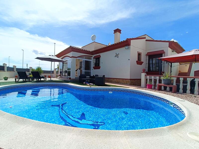 3 Cuarto Villa en venta