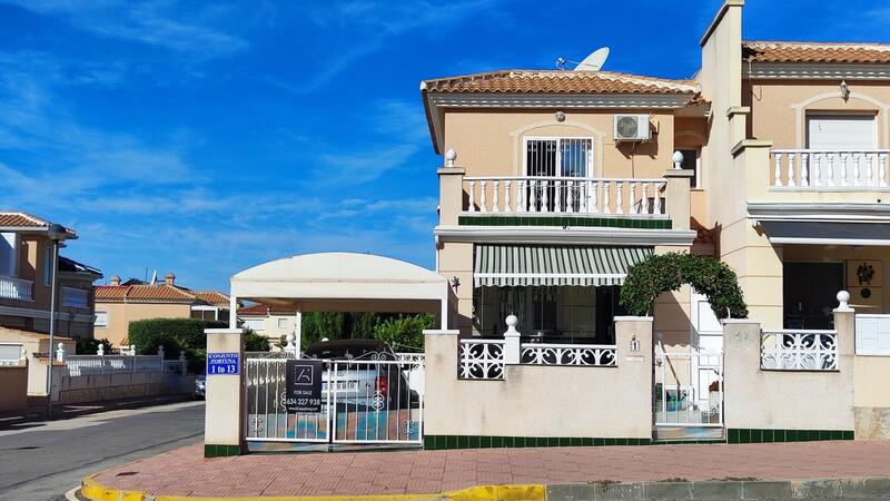 Villa zu verkaufen in Ciudad Quesada, Alicante