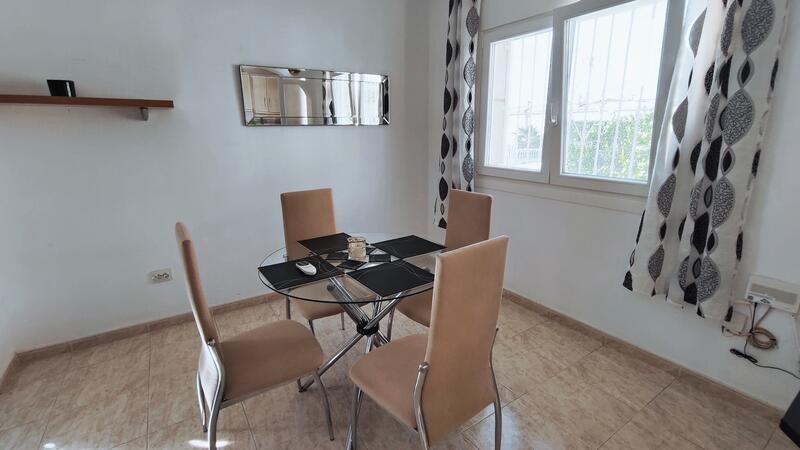 2 Schlafzimmer Villa zu verkaufen
