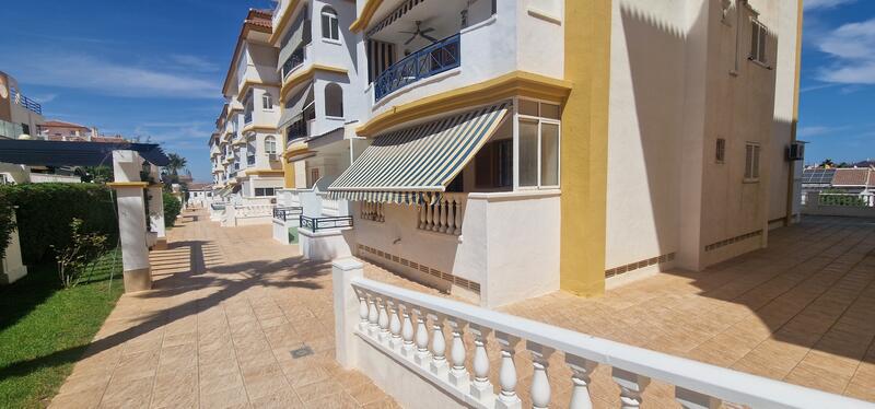 Lejlighed til salg i Torrevieja, Alicante
