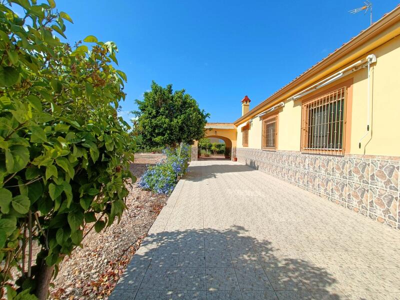 4 Schlafzimmer Villa zu verkaufen
