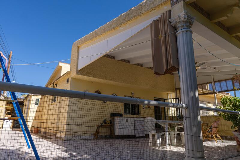 4 bedroom Villa for sale
