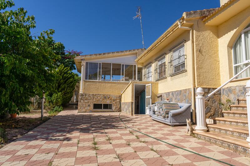 4 bedroom Villa for sale