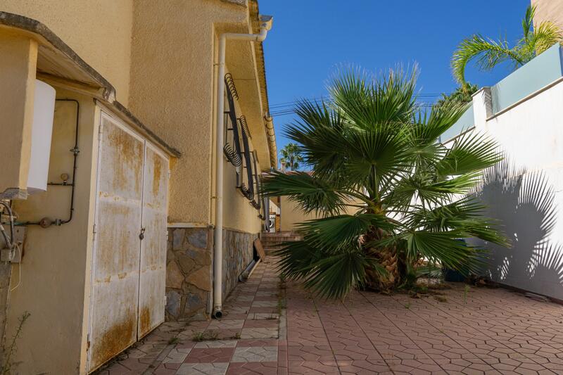 4 bedroom Villa for sale