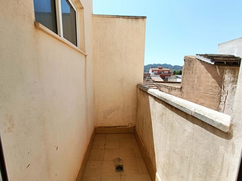 3 bedroom Apartment for sale