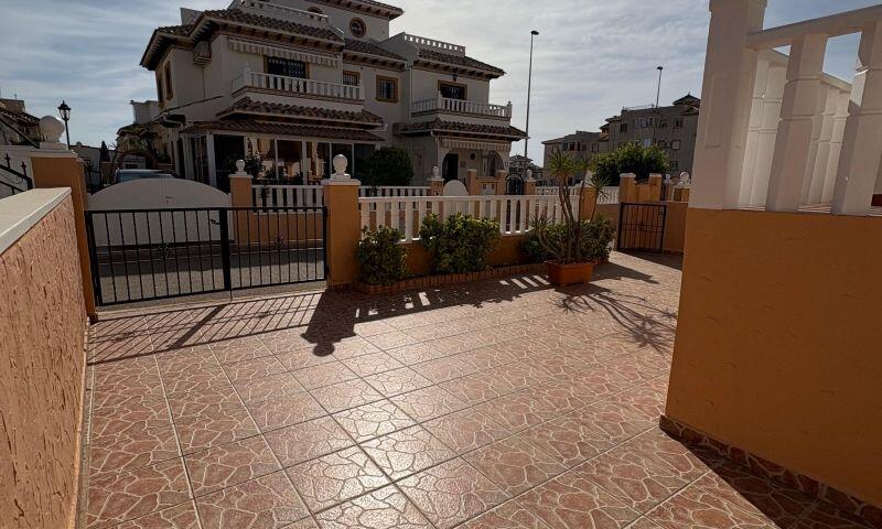 2 bedroom Duplex for sale