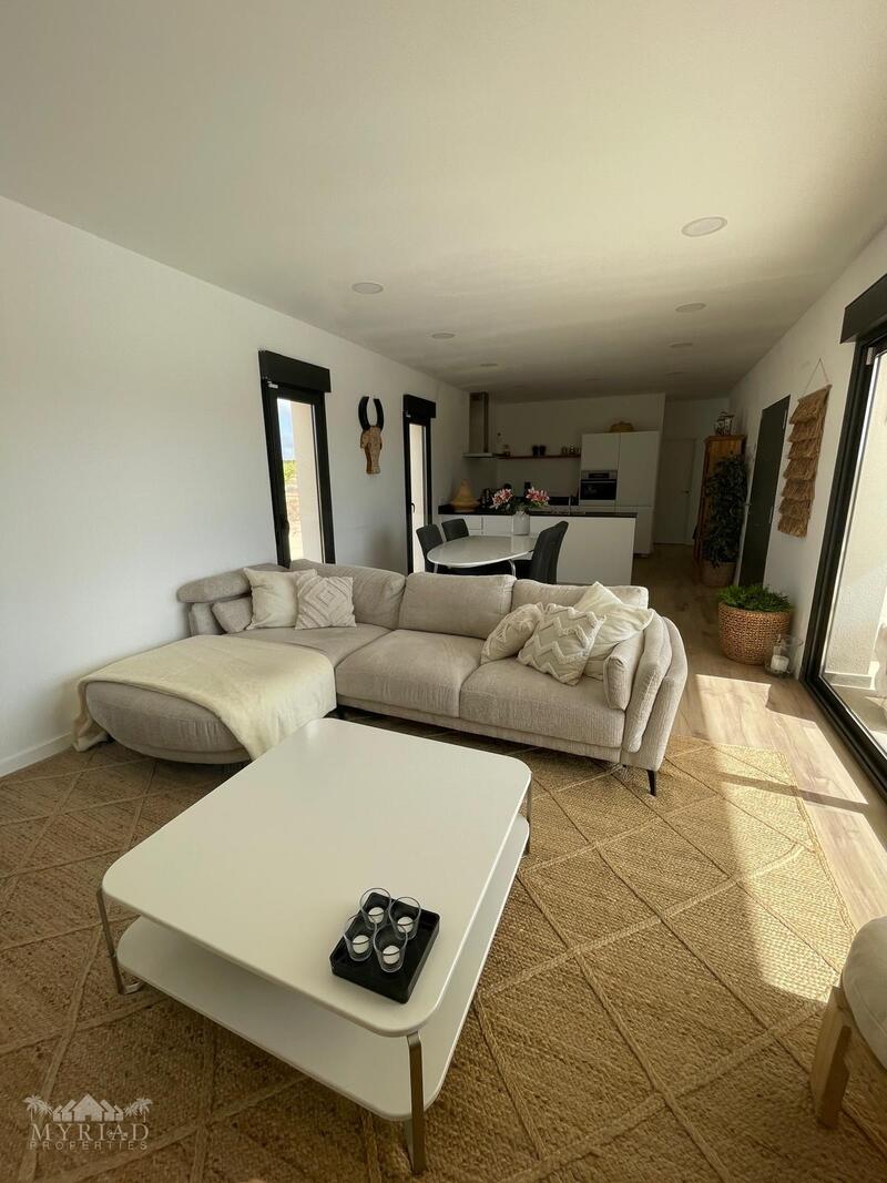 3 bedroom Townhouse for sale