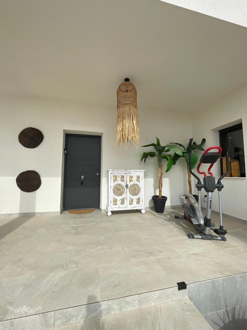 3 bedroom Townhouse for sale