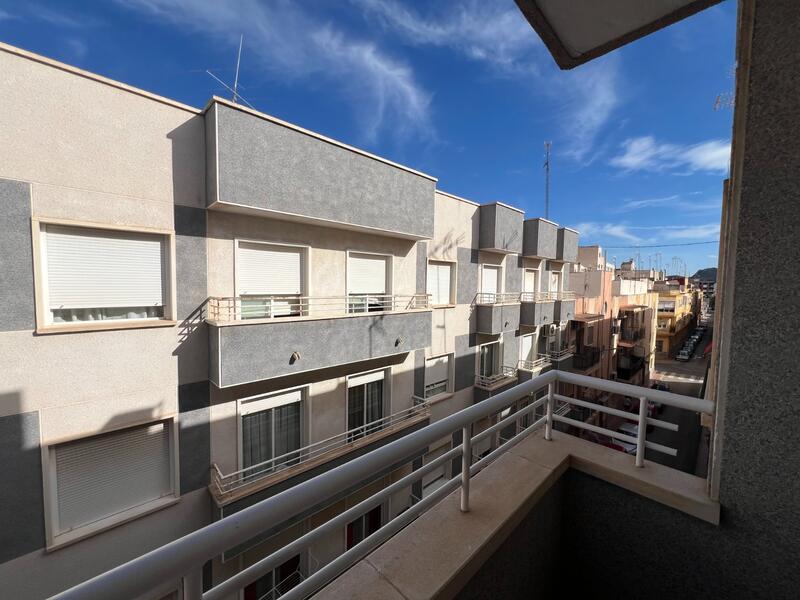 4 bedroom Apartment for sale