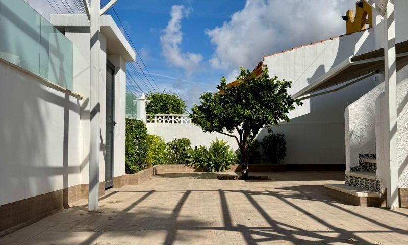 2 bedroom Villa for sale