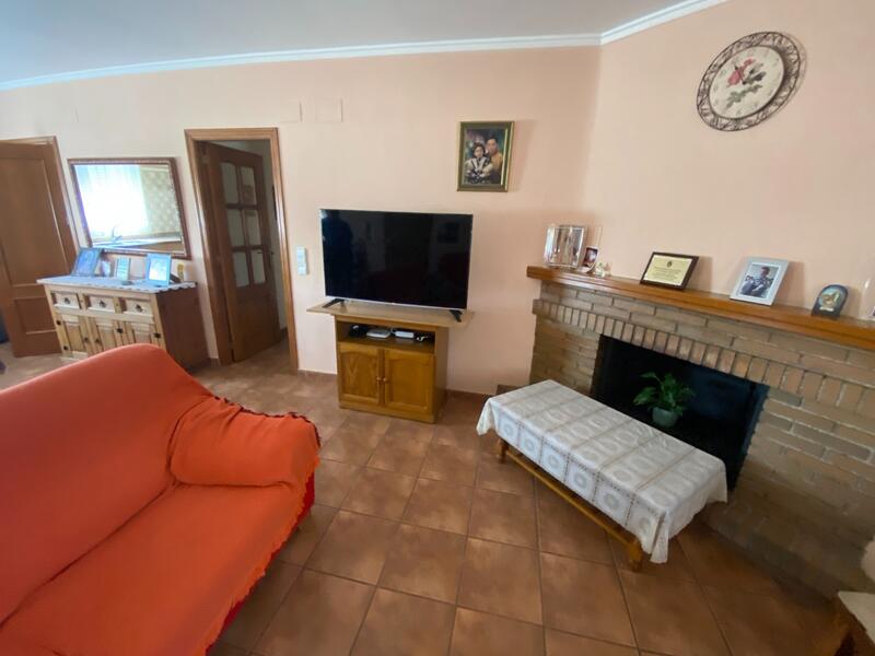 3 bedroom Country House for sale