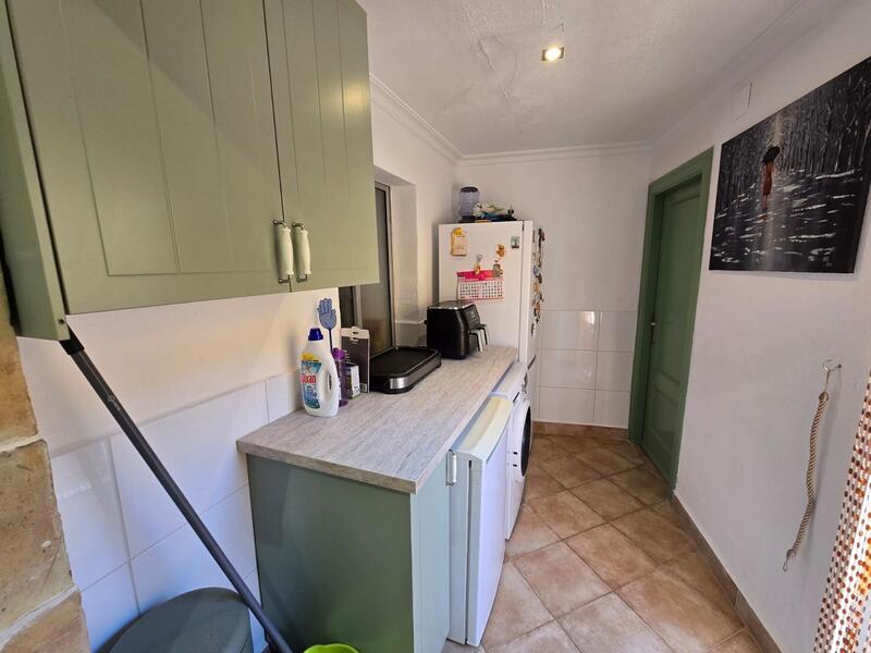 3 bedroom Townhouse for sale