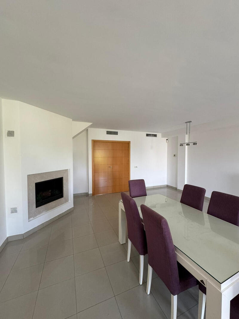 3 bedroom Townhouse for sale